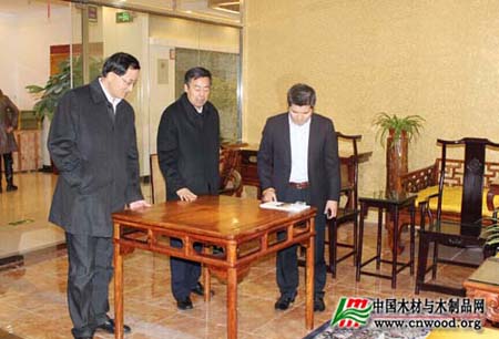 亲切交流
